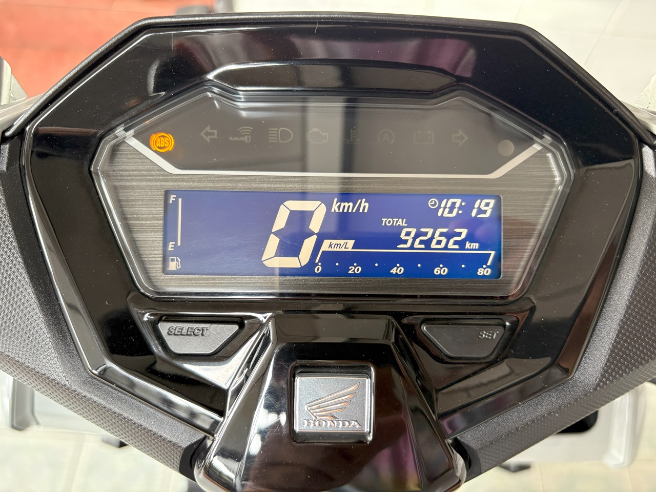 Honda Click160i ABS เทา-ดำ2 (4)