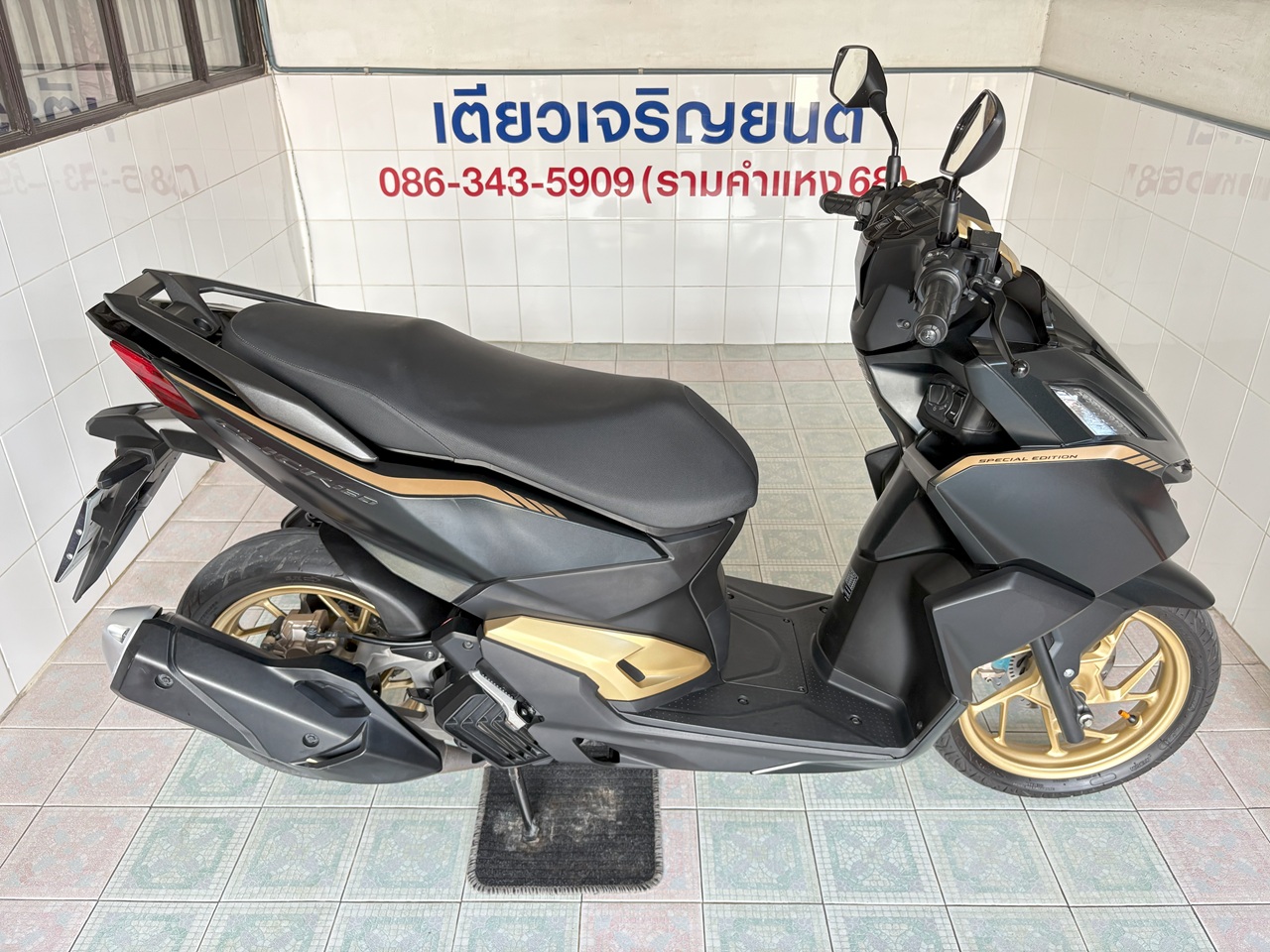 Honda Click160i ABS ดำ-น้ำตาล (2)