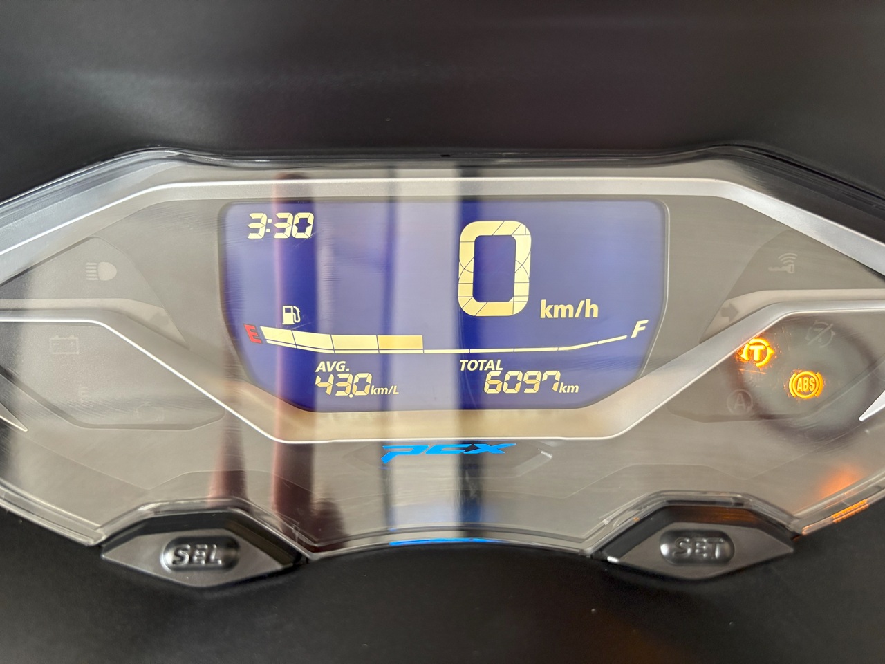 Honda PCX160 ABS เทา-ดำ2 (4)