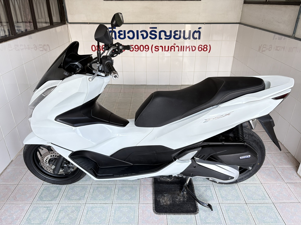 Honda PCX160 ขาว-ดำ5 (3)