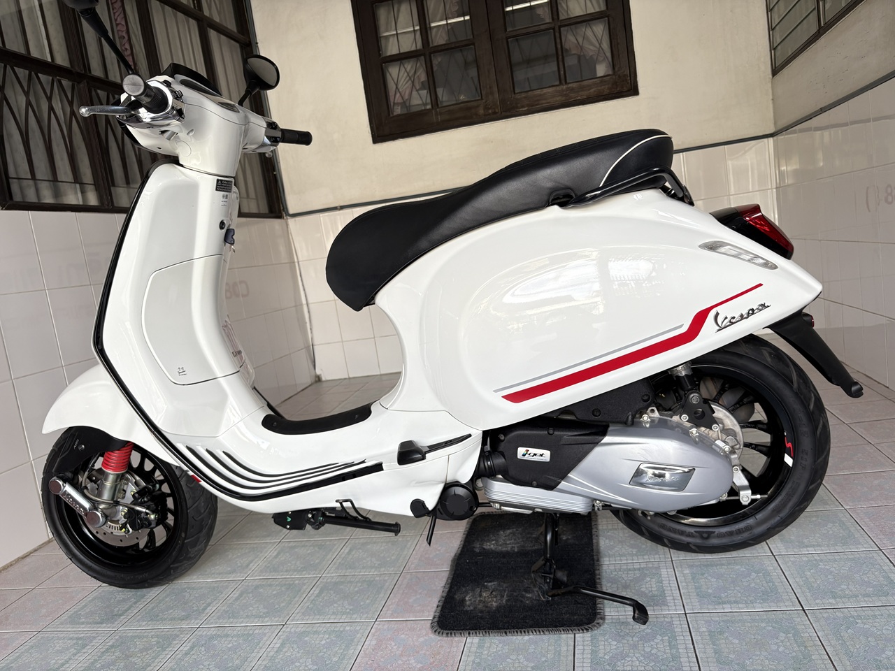 Vespa Sprint150 ABS ขาว3 (6)