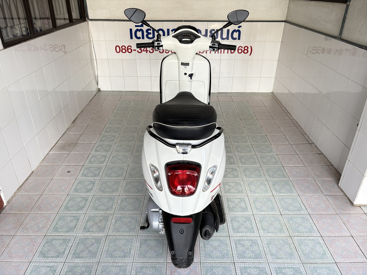 Vespa Sprint150 ABS ขาว3 (7)