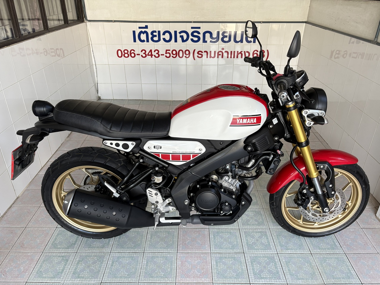 Yamaha XSR155 ขาว-แดง3 (2)