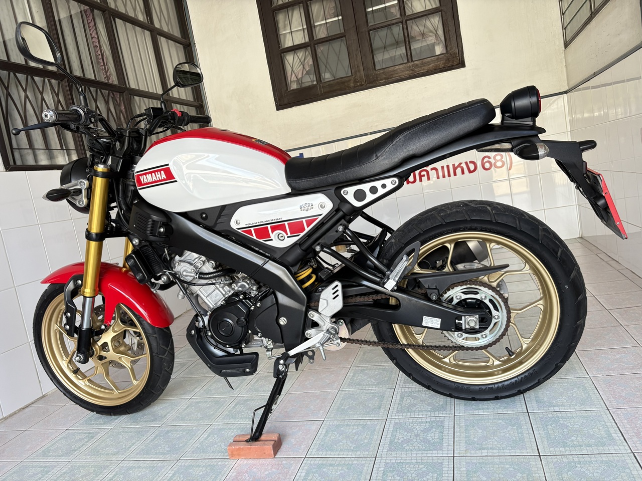 Yamaha XSR155 ขาว-แดง3 (6)