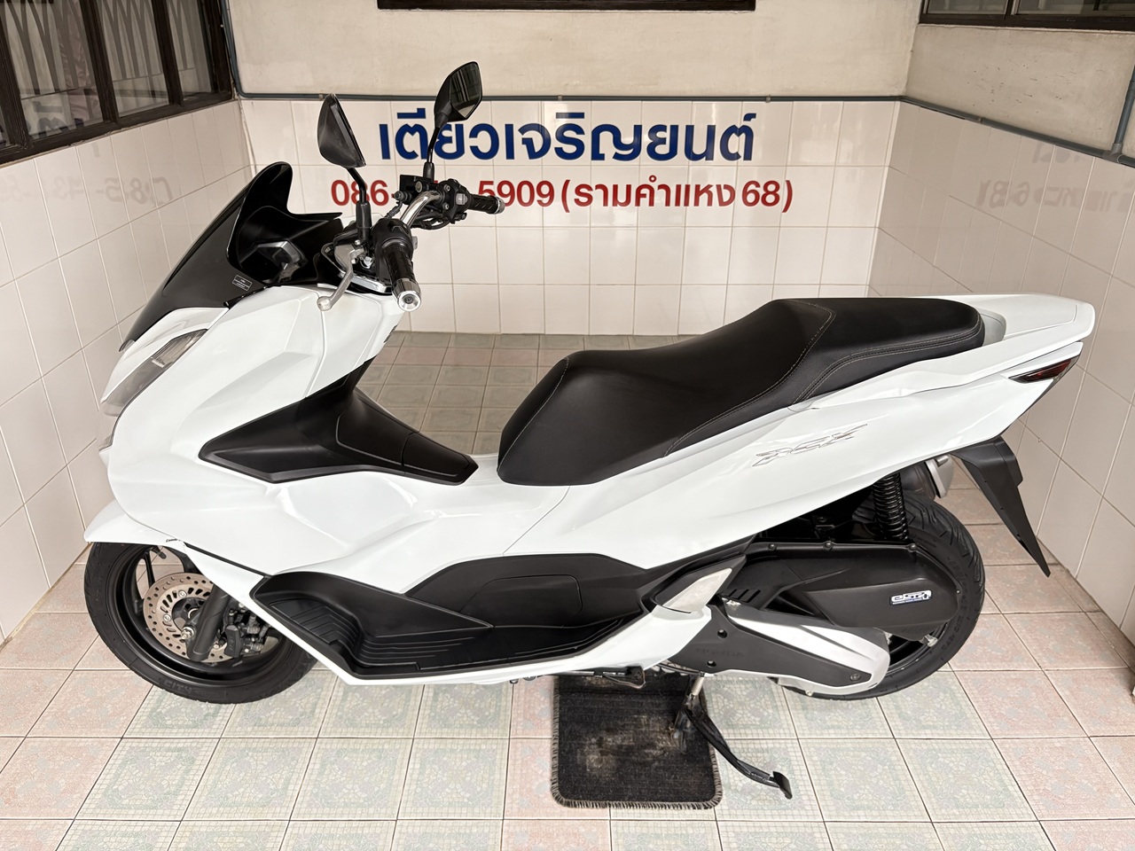 Honda PCX160 ขาว-ดำ6 (3)