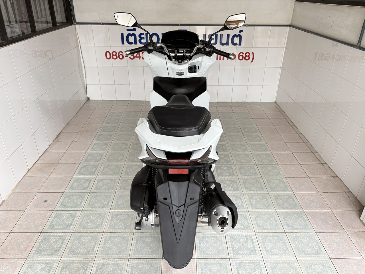 Honda PCX160 ขาว-ดำ6 (7)