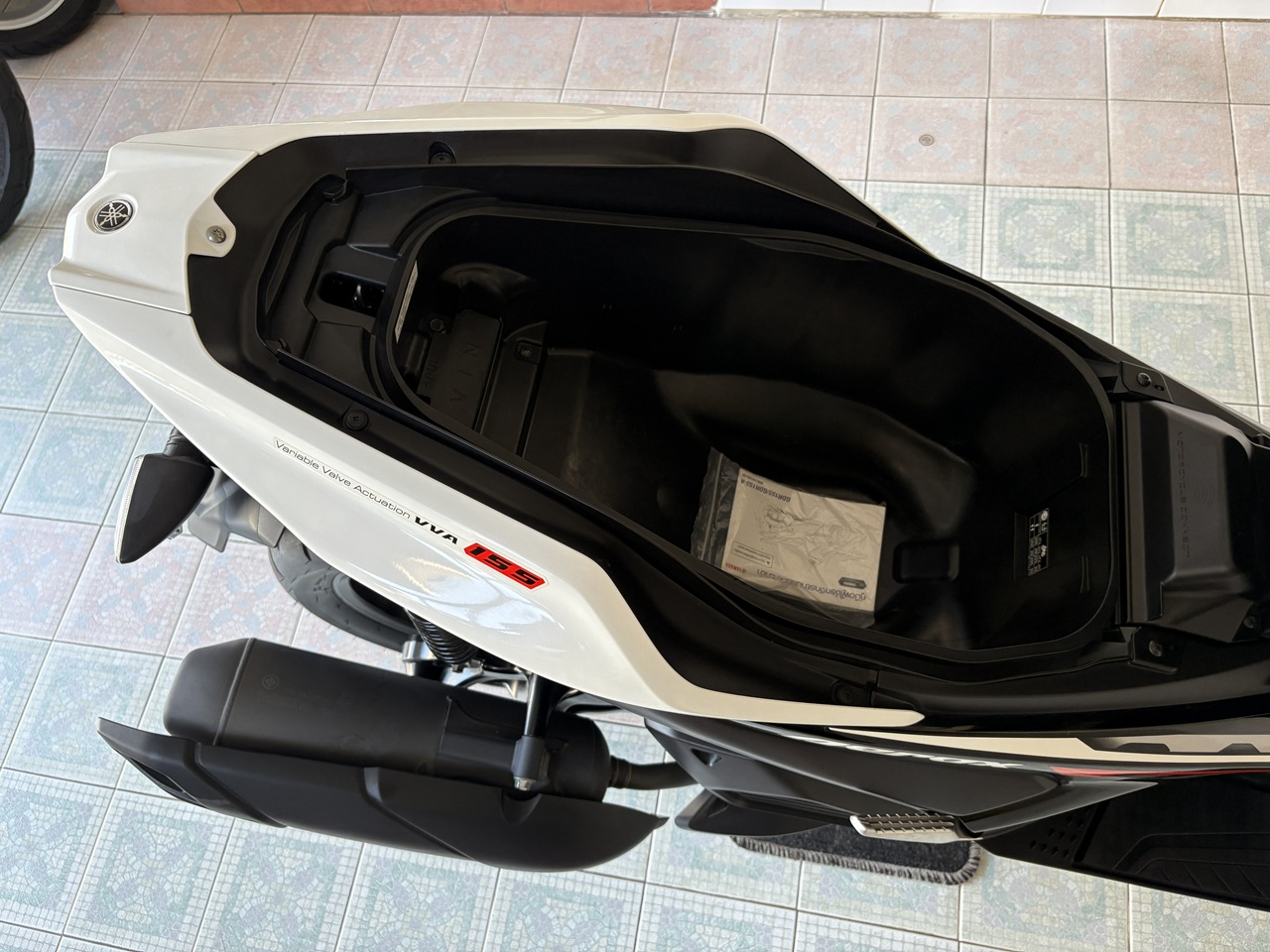 Yamaha Aerox Connected ขาว-แดง2 (8)