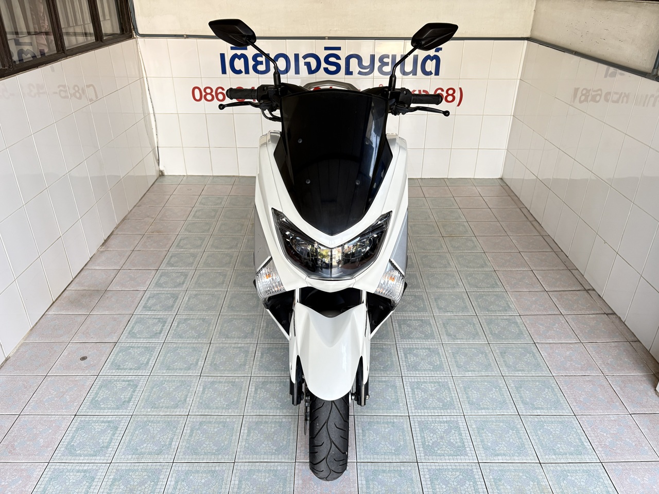 Yamaha N-Max ขาว3 (1)