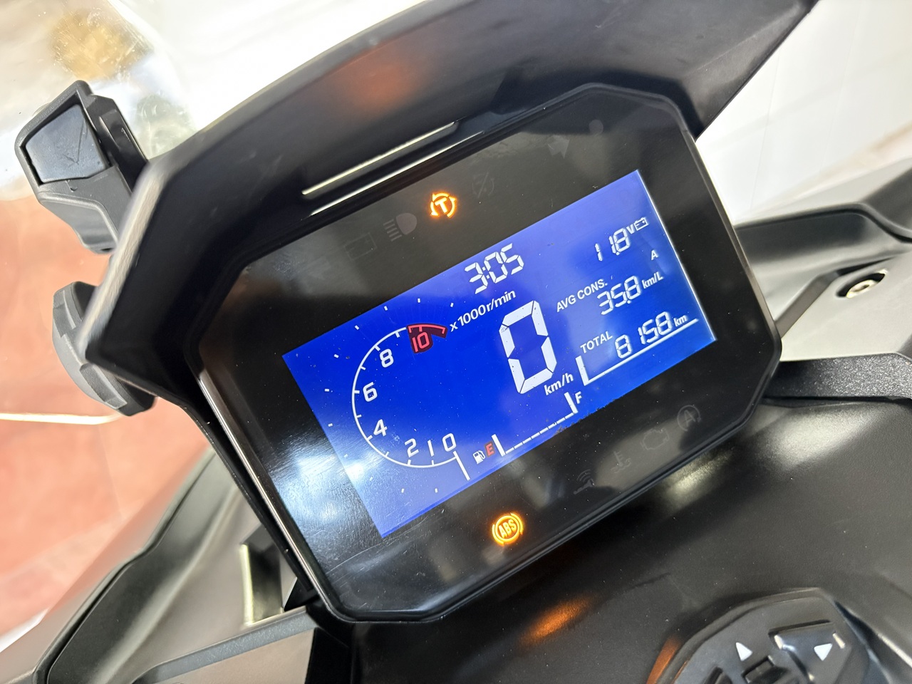 Honda ADV160 ดำ2 (4)