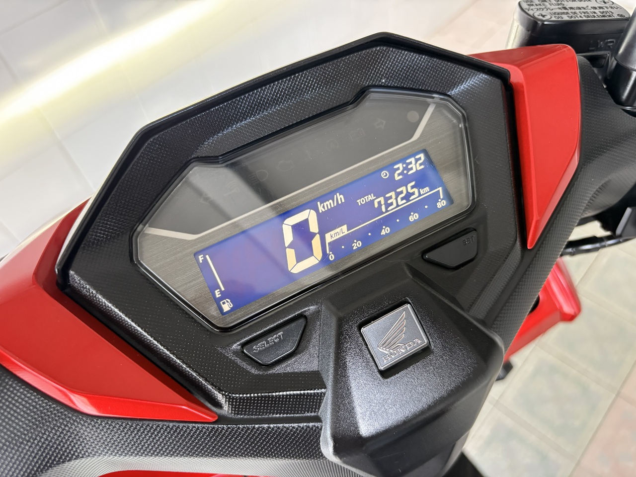 Honda Click160i แดง-ดำ6 (4)