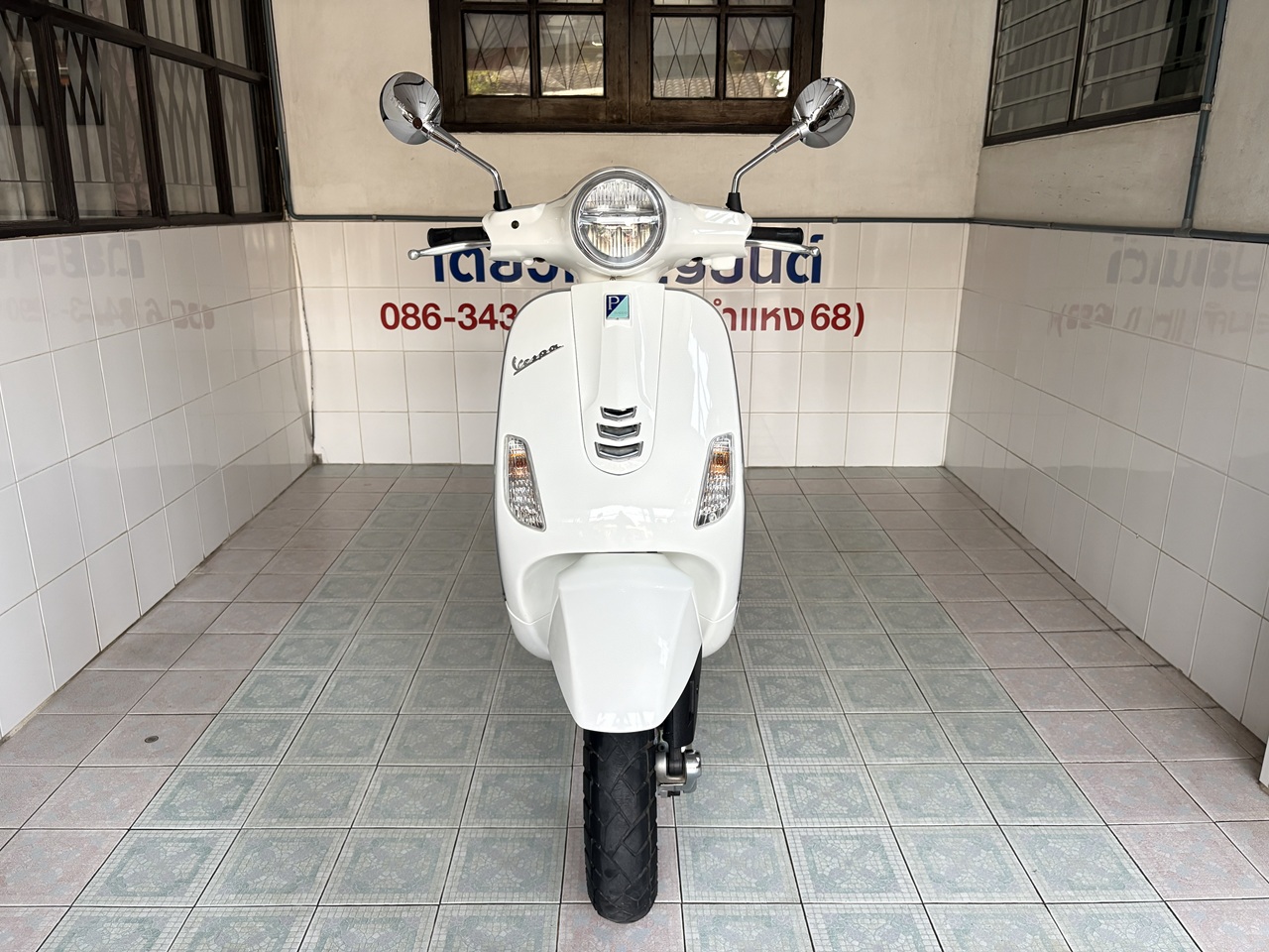 Vespa LX125 ขาว4 (1)