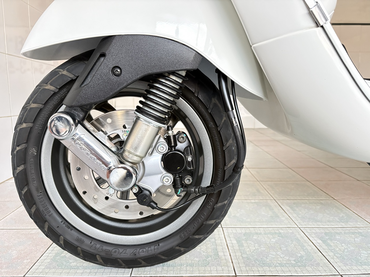 Vespa LX125 ขาว4 (5)