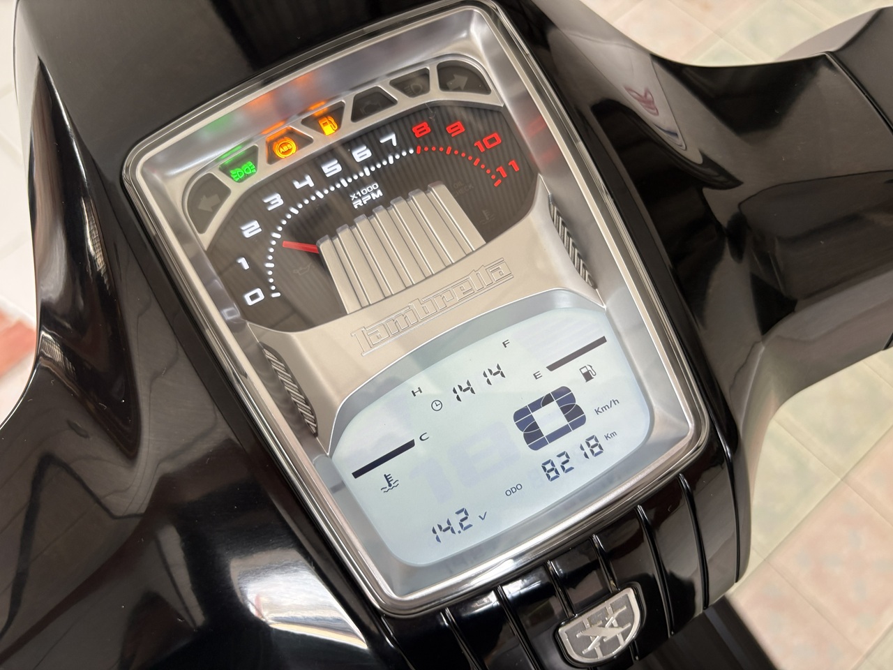 Lambretta X300 SR ดำ2 (4)