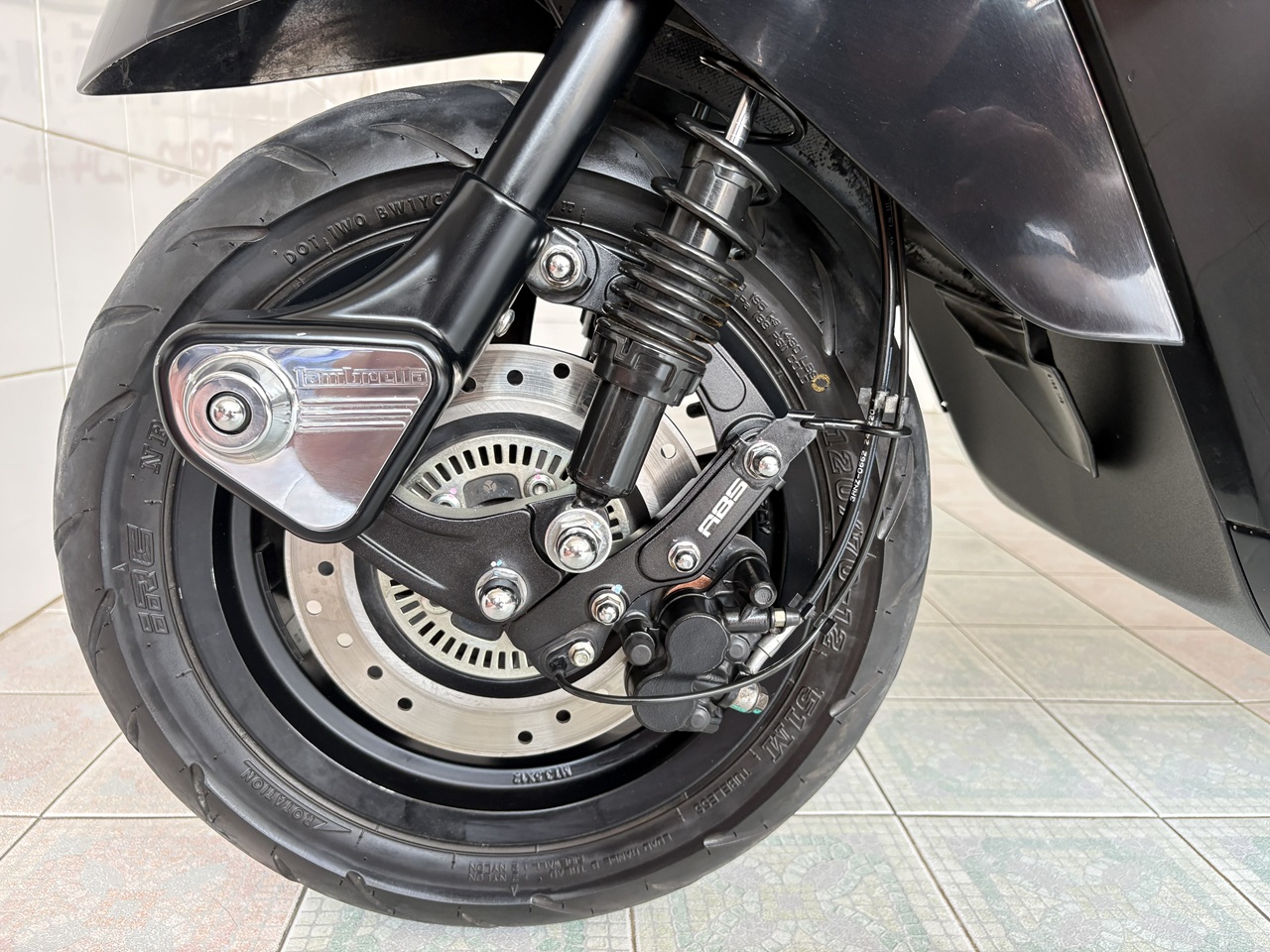 Lambretta X300 SR ดำ2 (5)