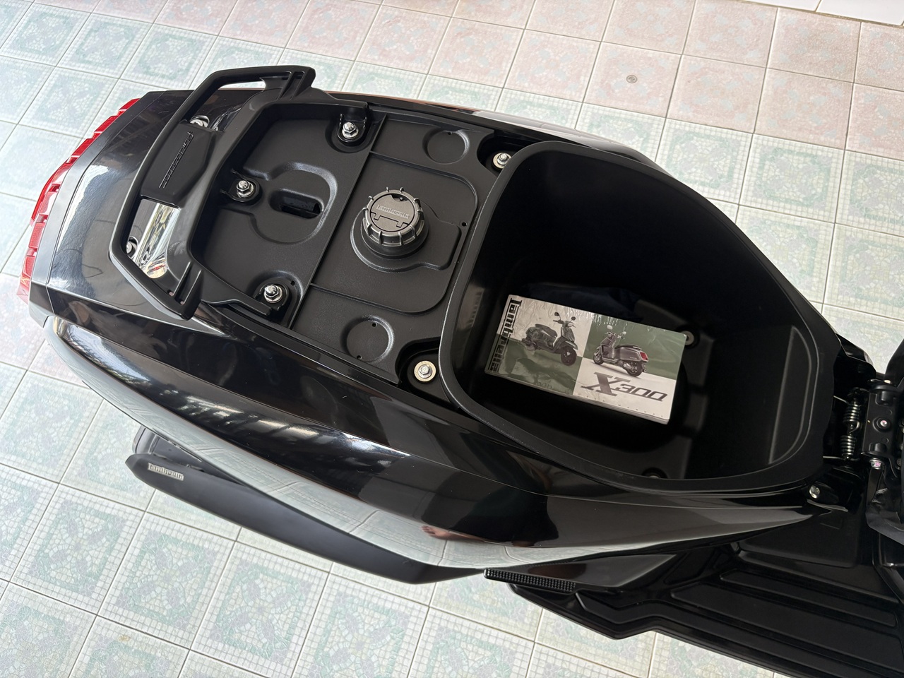 Lambretta X300 SR ดำ2 (8)