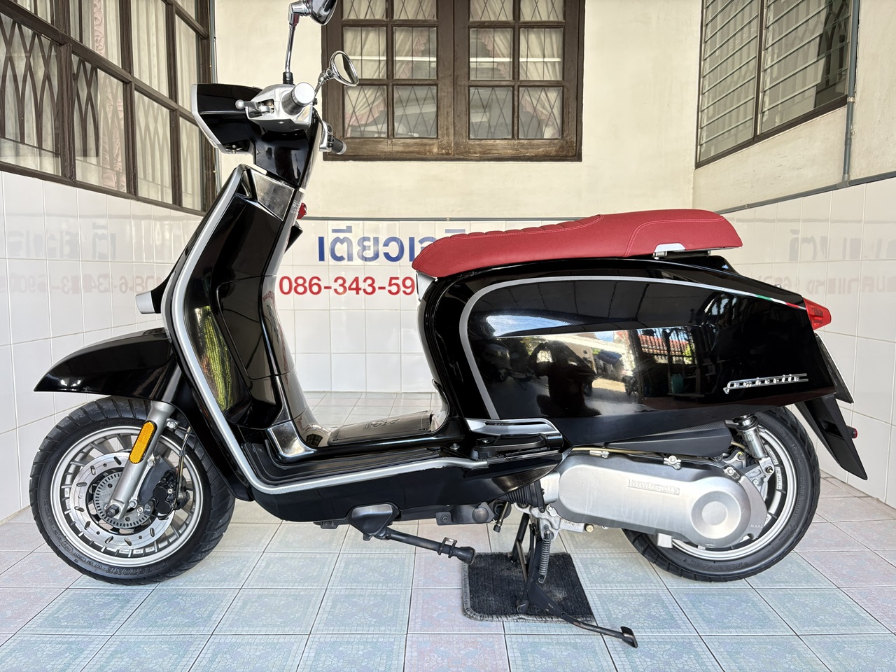 Lambretta V200 ดำ5 (3)