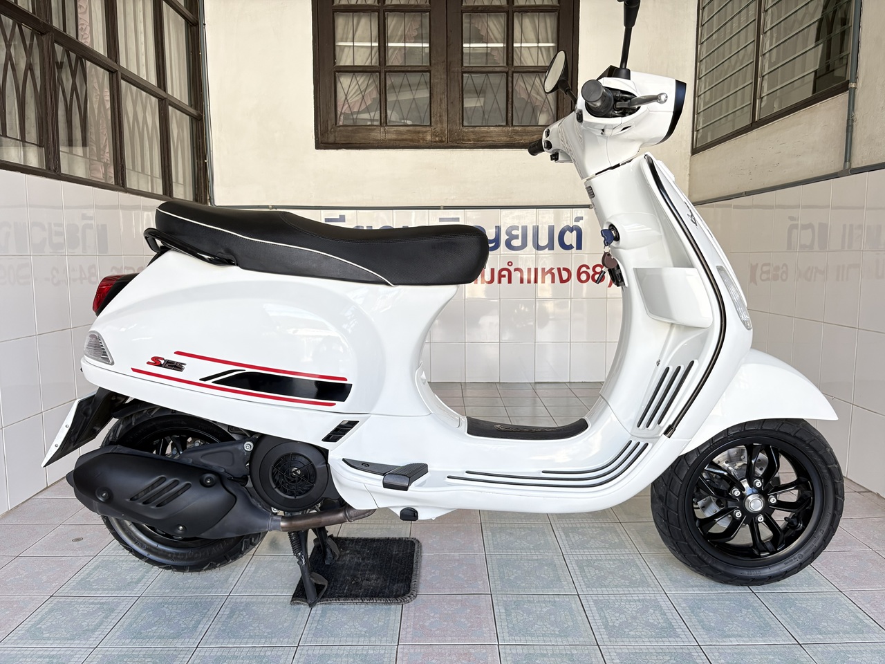 Vespa S125 ขาว (2)