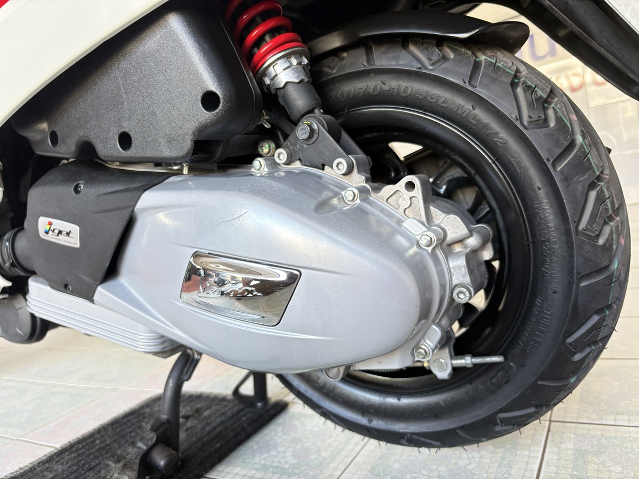 Vespa S125 ขาว (6)