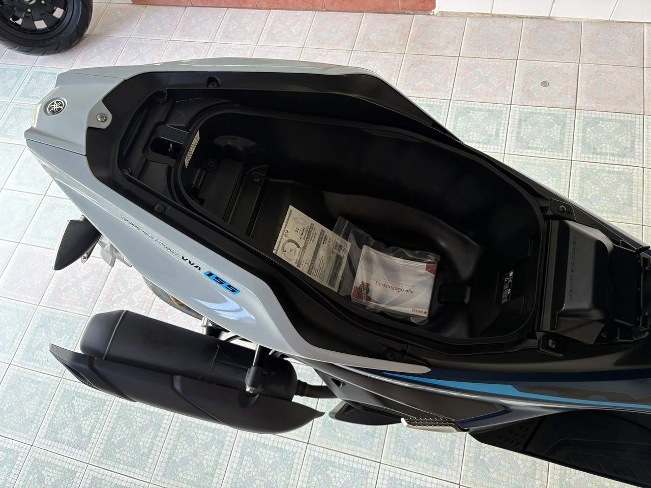 Yamaha Aerox ABS Connected เทา-น้ำเงิน3 (8)