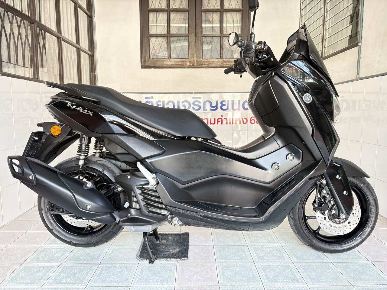 Yamaha N-Max Connected ดำ (2)