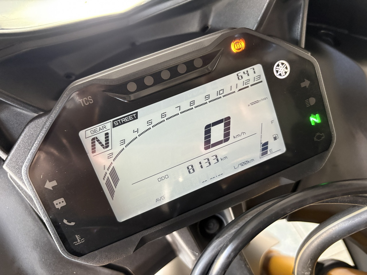 Yamaha R15M Connected ABS เทา-ดำ5 (4)