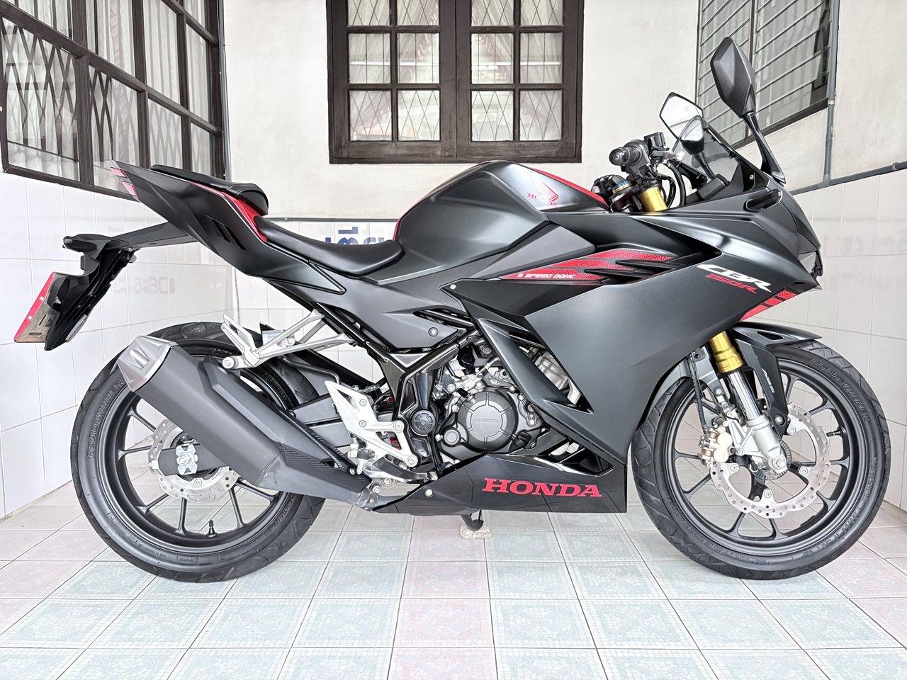 Honda CBR150 ABS วิ่ง 2000 โล ปี68 - Image 3